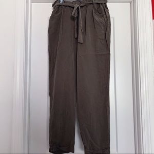 Army green/brown pants